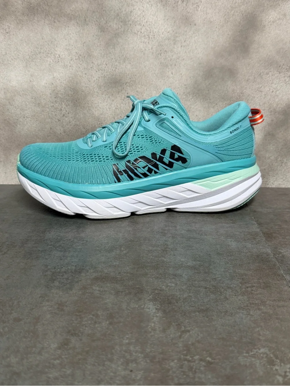 Hoka One One Bondi 7 Women’s Aqua Running Shoes Size 9.5